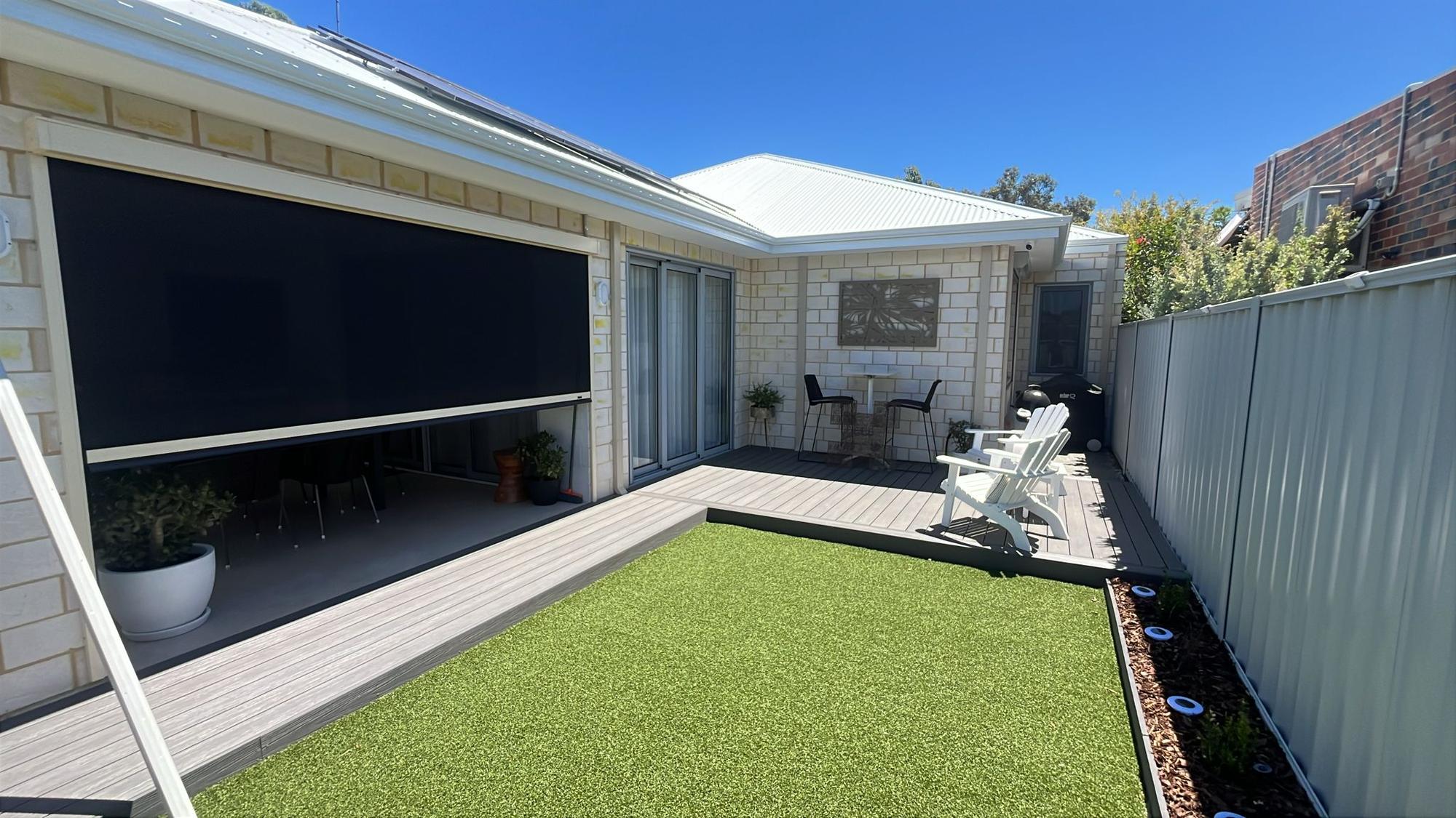 Outdoor living area with aluminium screening and blinds in Balcatta